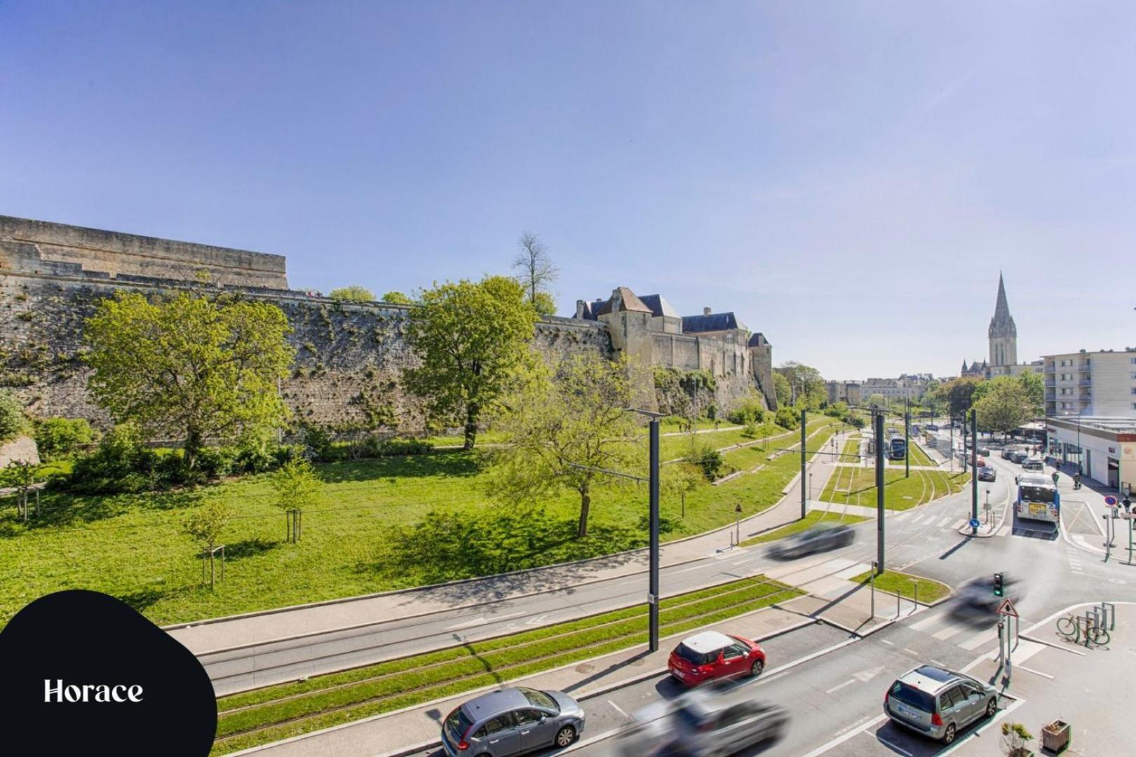 Apartment La Casa Bella — Parking Prive & Vue Sur L'abbaye Caen
